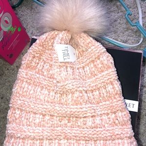 pink beanie!